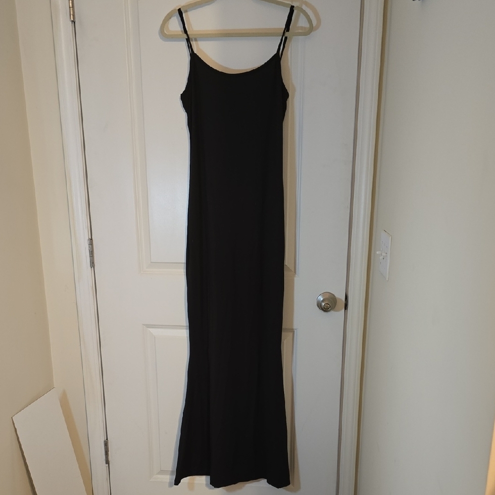 Elegant Black Maxi Dress